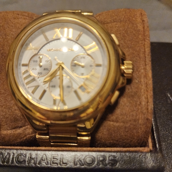 Authentic MK watch - Picture 2 of 2